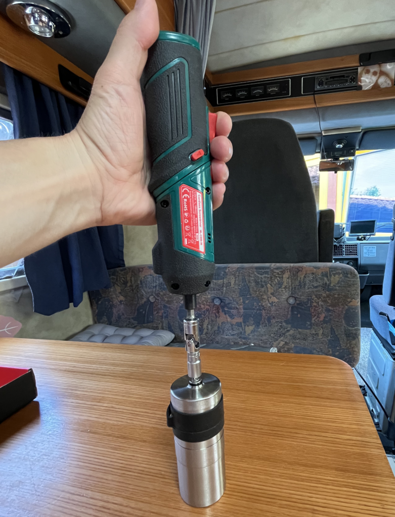Akkuschrauber für Kaffeemühle