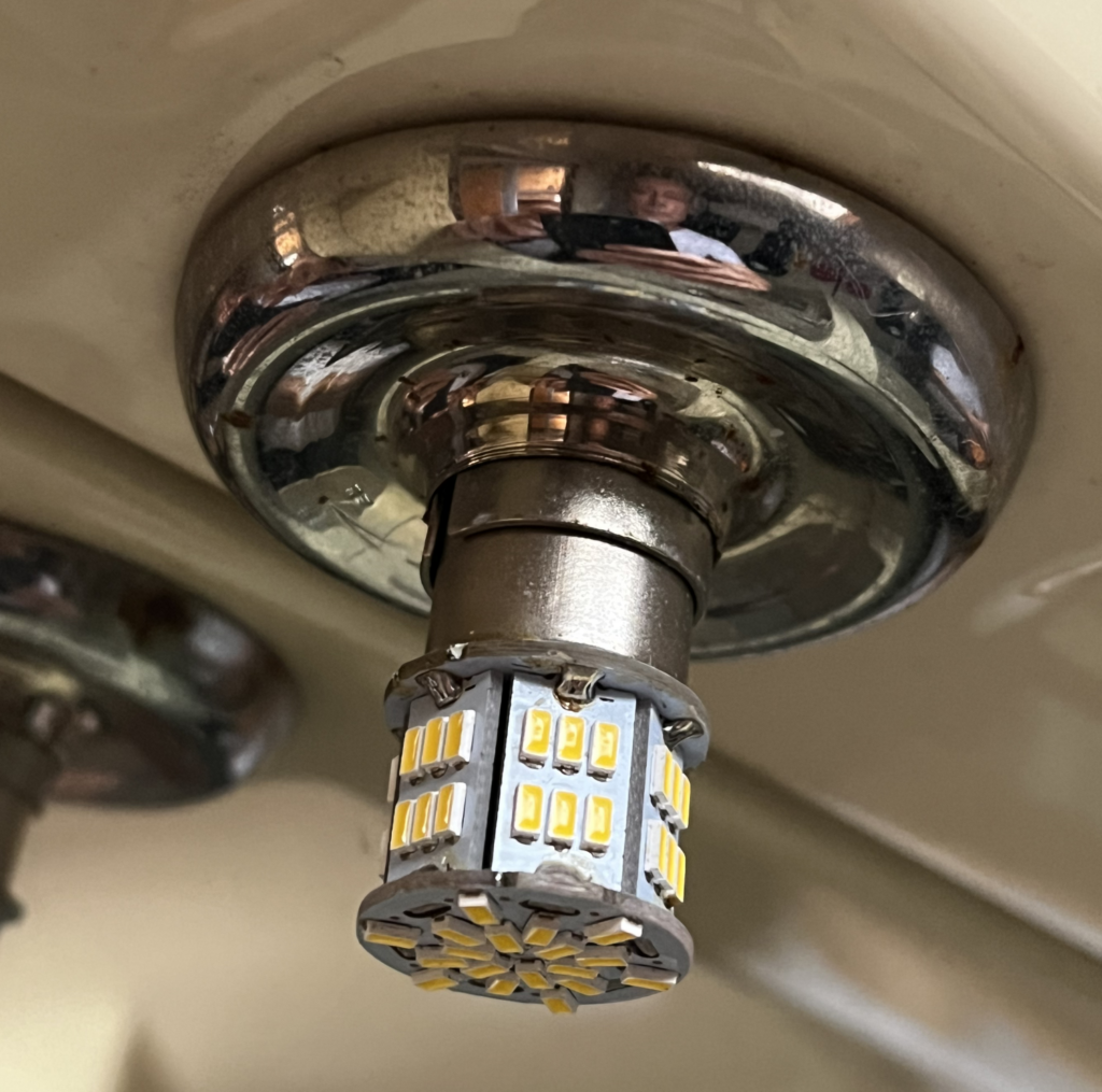 Badezimmer Lampe mit LED Leuchtmittel